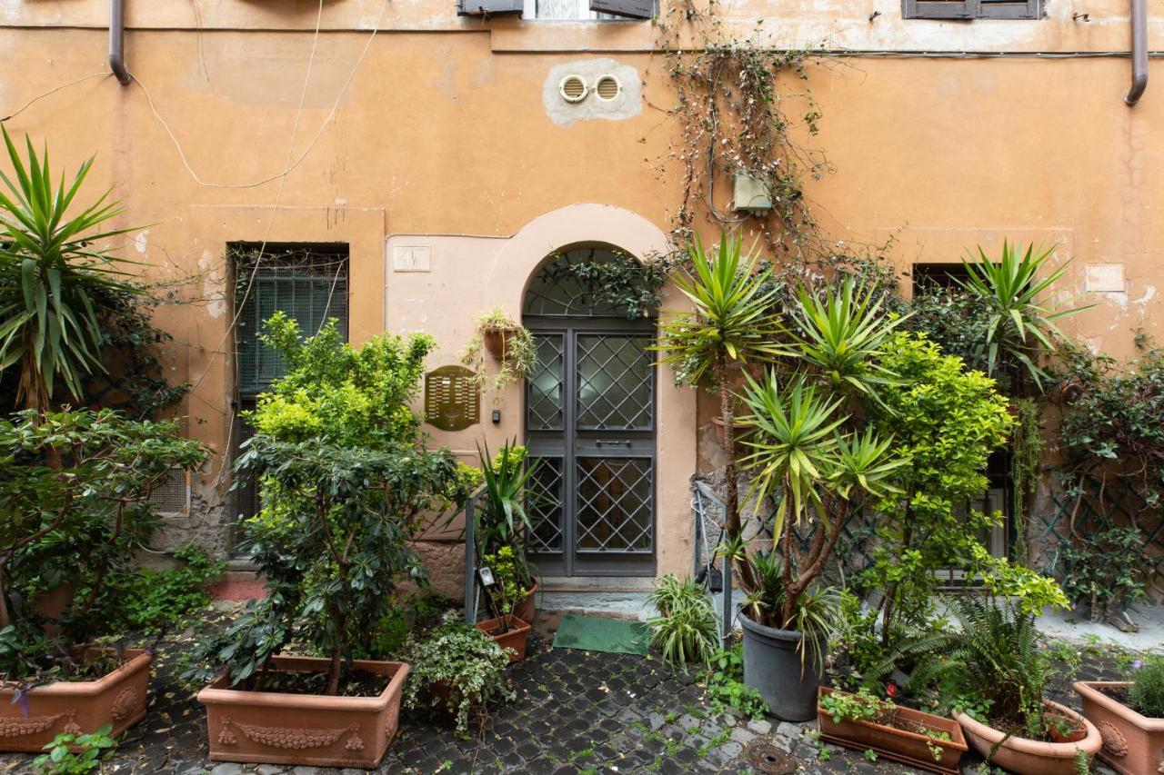 Iflat Small Studio In The Heart Of Trastevere Apartment Rome Bagian luar foto