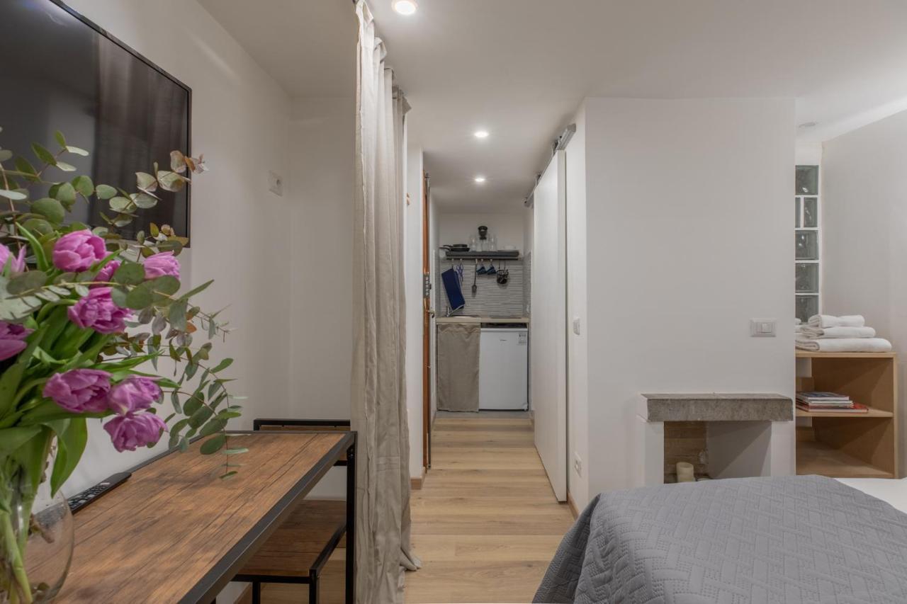 Iflat Small Studio In The Heart Of Trastevere Apartment Rome Bagian luar foto